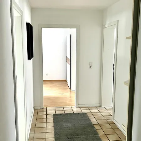 5-bed Apartment, A46 & Station & Wi-fi