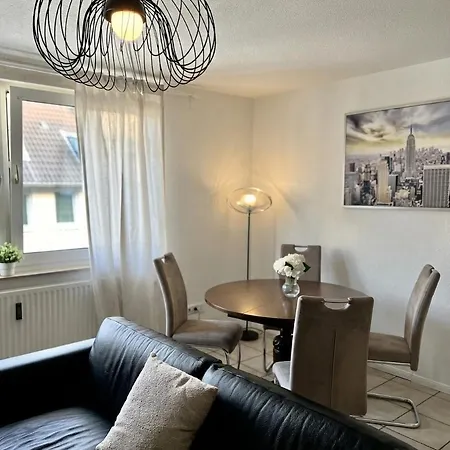 Apartman 5-bed Apartment, A46 & Station & Wi-fi